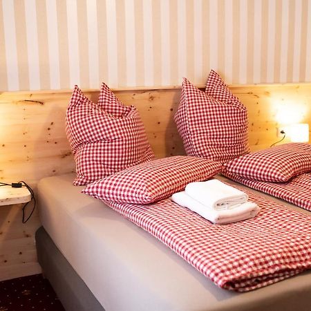Roesslgut Bed & Breakfast Zederhaus Esterno foto