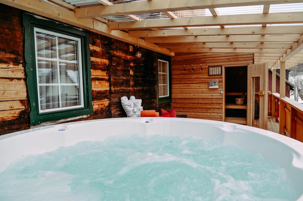 Roesslgut Bed & Breakfast Zederhaus Esterno foto