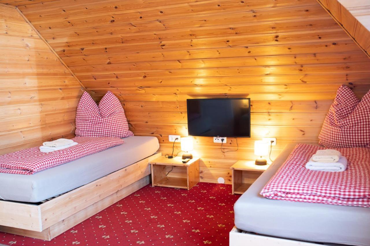 Roesslgut Bed & Breakfast Zederhaus Esterno foto